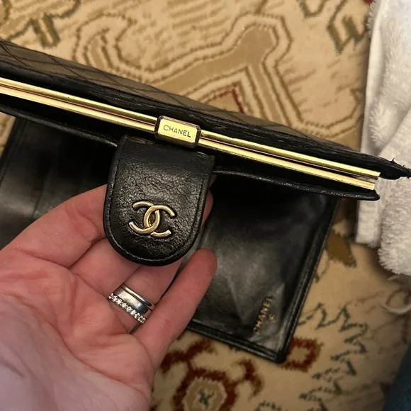 CHANEL Black Quilted Leather Wallet Vintage with COA - Picture 10 of 15